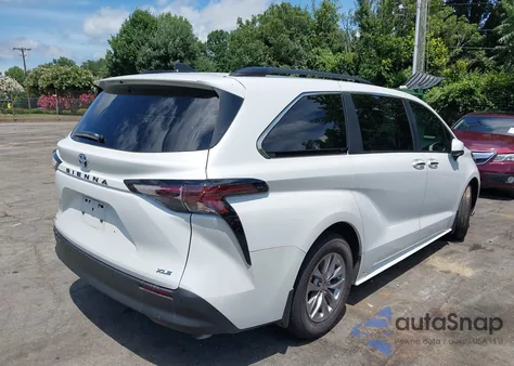 2025 Toyota Sienna Xle from USA, damaged, VIN 5TDYRKEC2SS258012